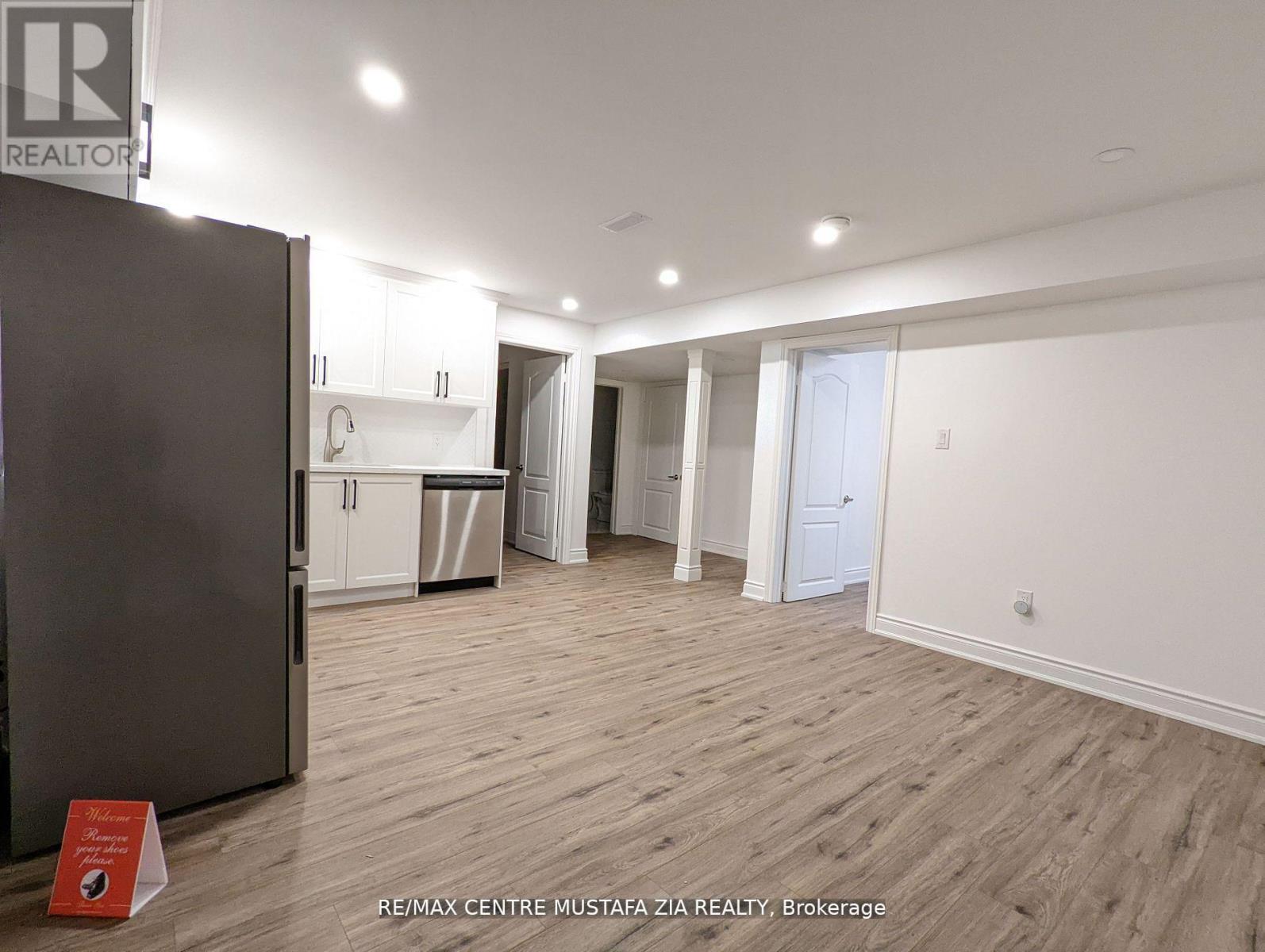 Photo 29 of 359 Emmett Landing, Milton ON