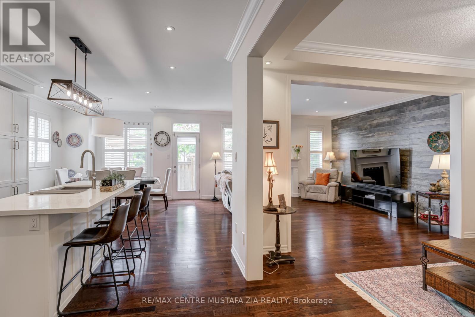 Photo 22 of 359 Emmett Landing, Milton ON