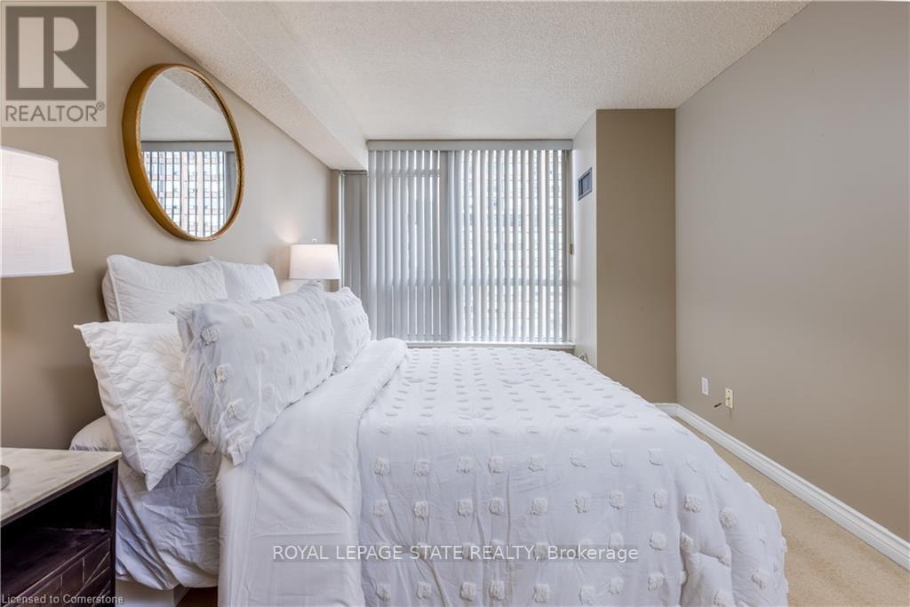 Photo 34 of 909 1276 Maple Crossing Boulevard, Burlington ON