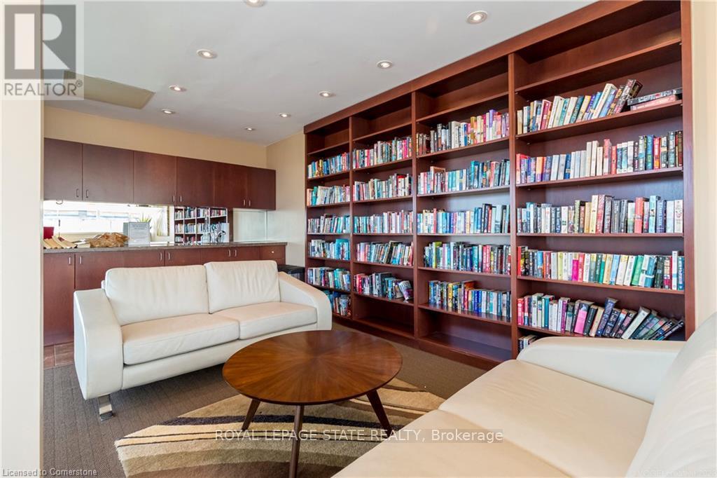 Photo 21 of 909 1276 Maple Crossing Boulevard, Burlington ON