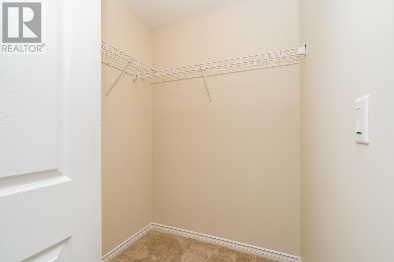 Photo 14 of 137 2980 Princess Crescent, Coquitlam BC