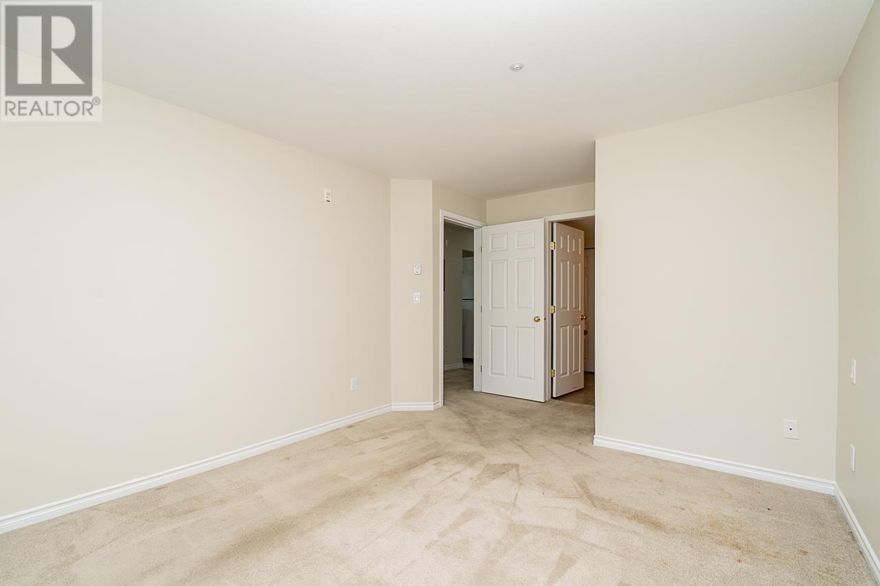 Photo 30 of 137 2980 Princess Crescent, Coquitlam BC