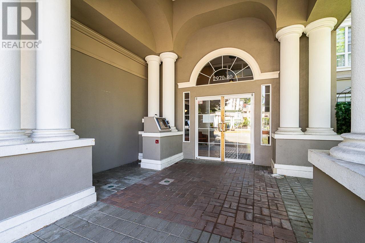 Photo 12 of 137 2980 Princess Crescent, Coquitlam BC