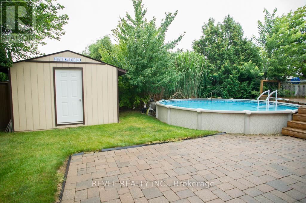 Photo 32 of 23 Garners Lane, Brantford ON