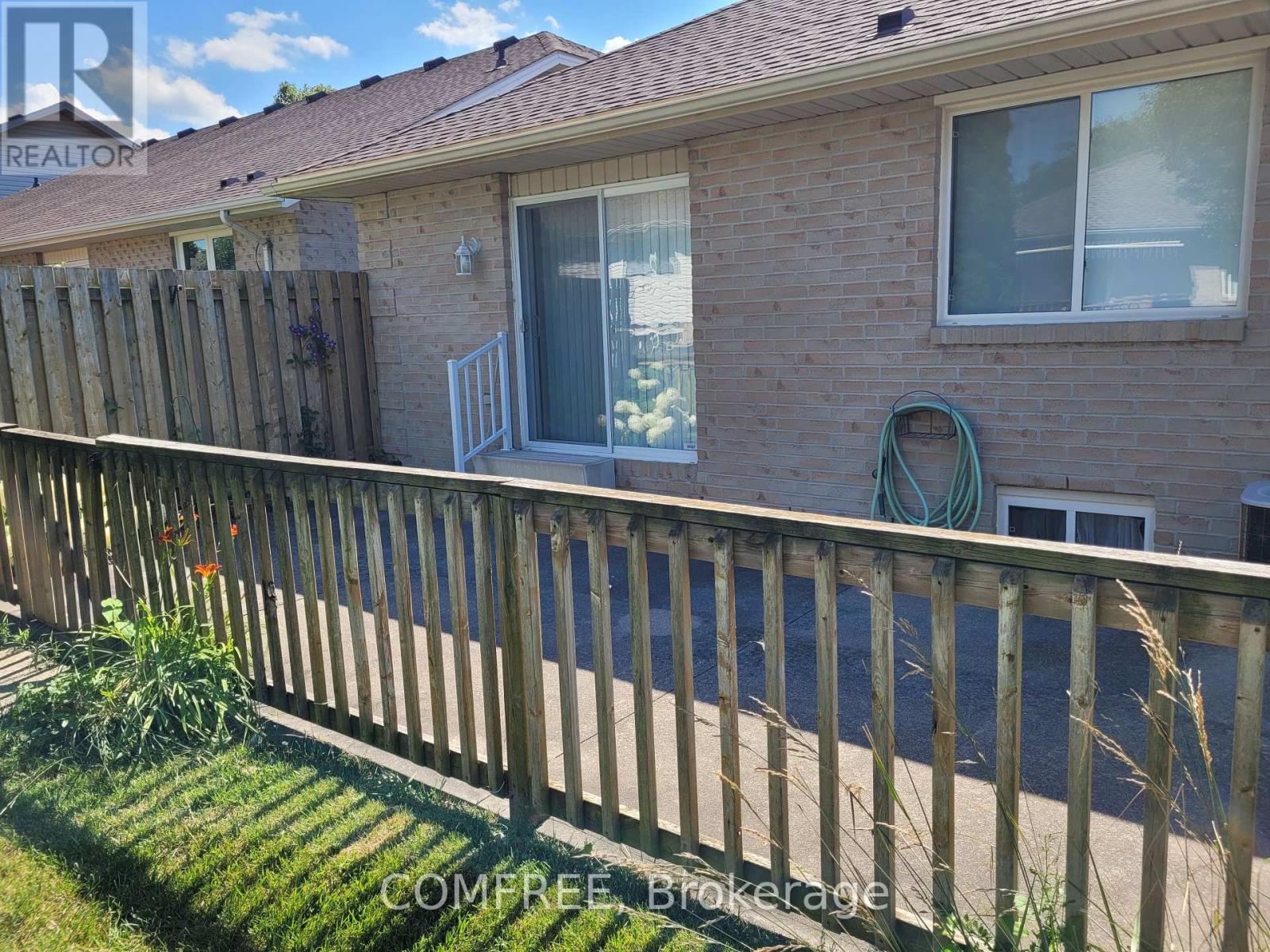 Photo 19 of 1720 Kirkland Avenue, Windsor ON
