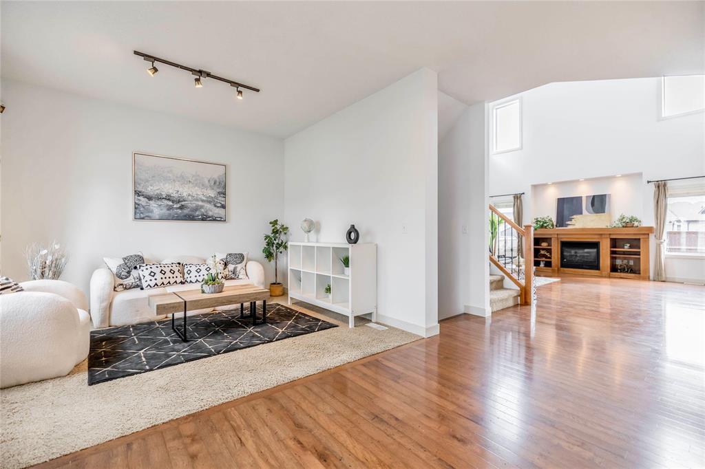 Photo 4 of 14 Vestford Place, Winnipeg MB