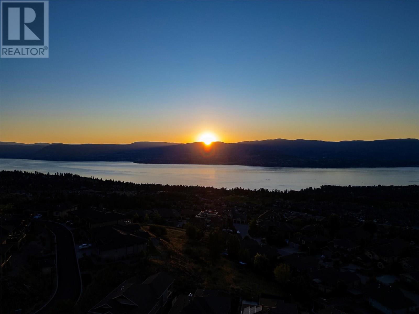 Photo 5 of 764 Kuipers Crescent, Kelowna BC
