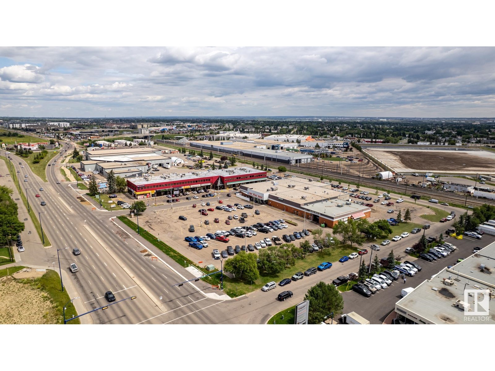Photo 48 of 13303 58 St Nw, Edmonton AB