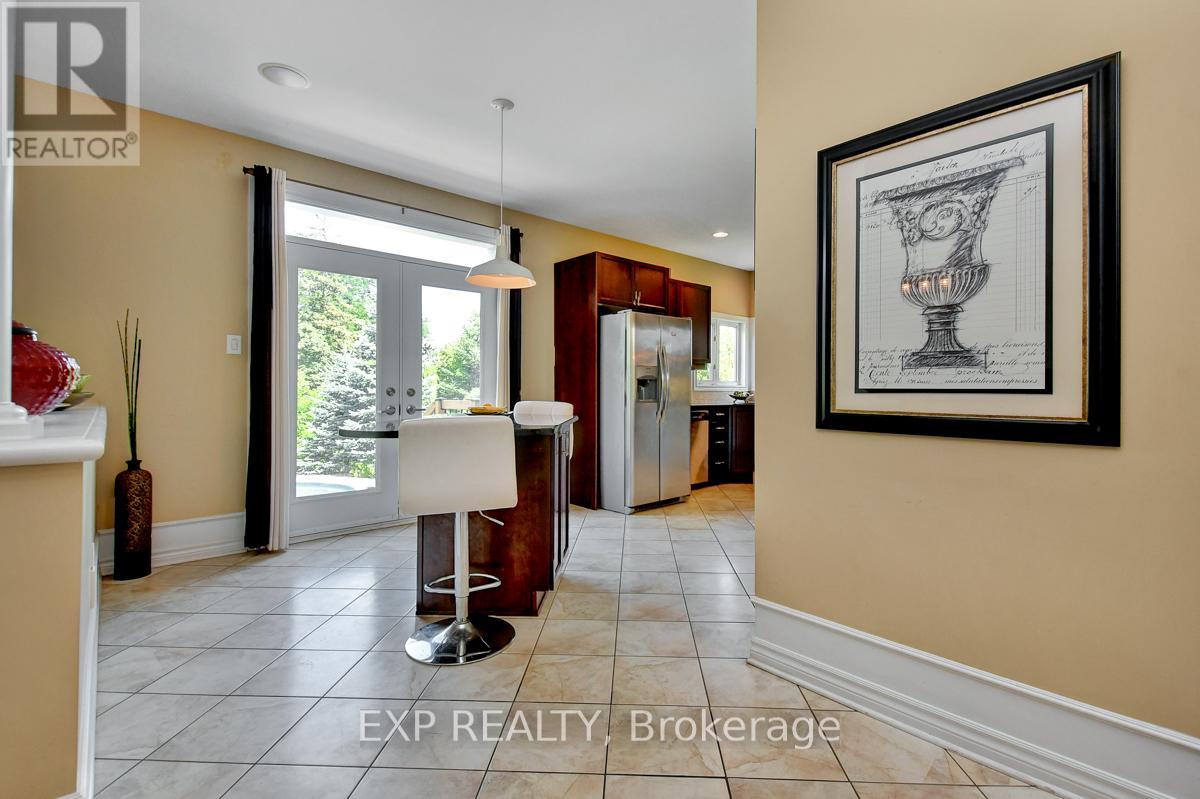 Photo 17 of 135 Riversedge Crescent, Ottawa ON