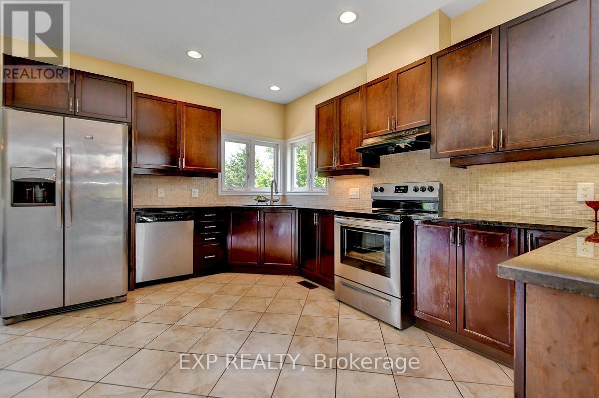 Photo 9 of 135 Riversedge Crescent, Ottawa ON