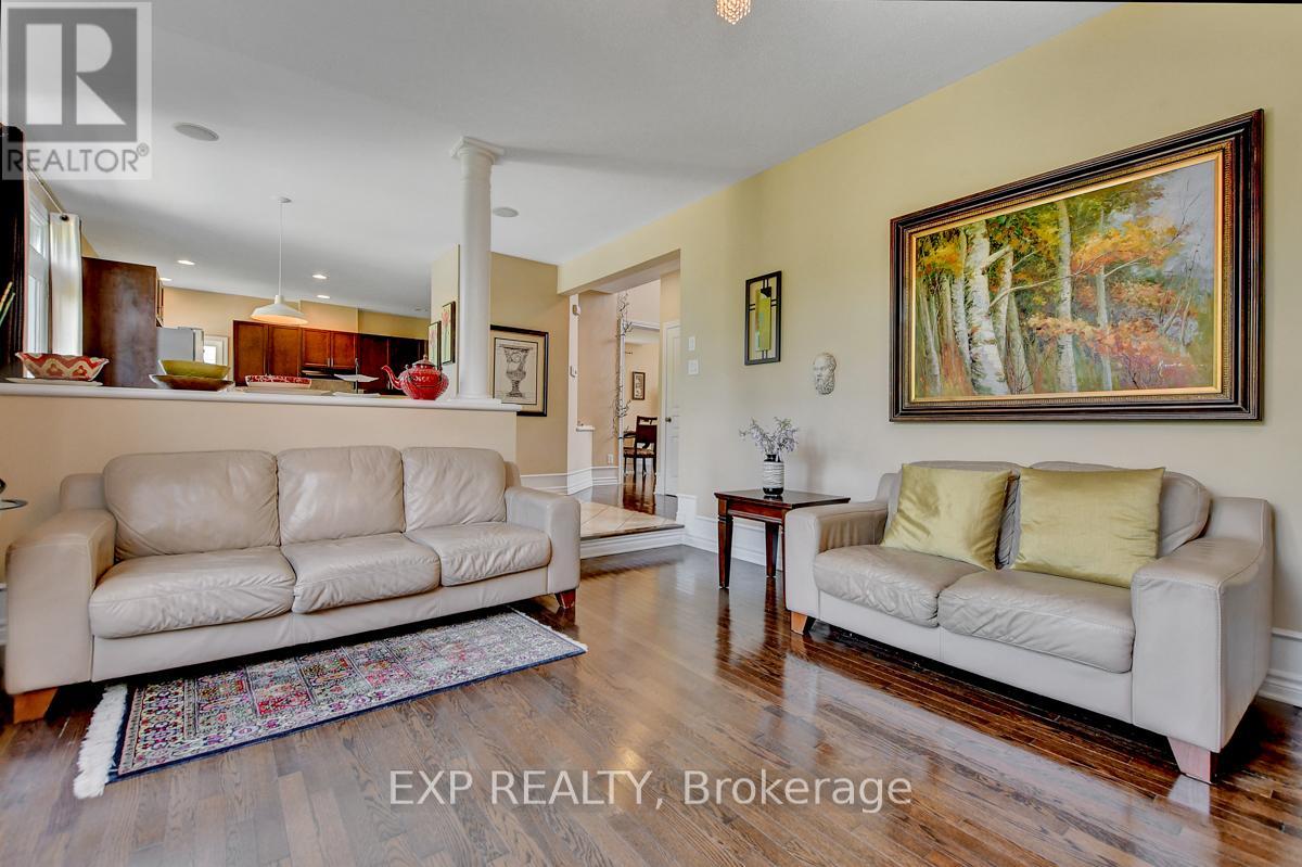 Photo 13 of 135 Riversedge Crescent, Ottawa ON