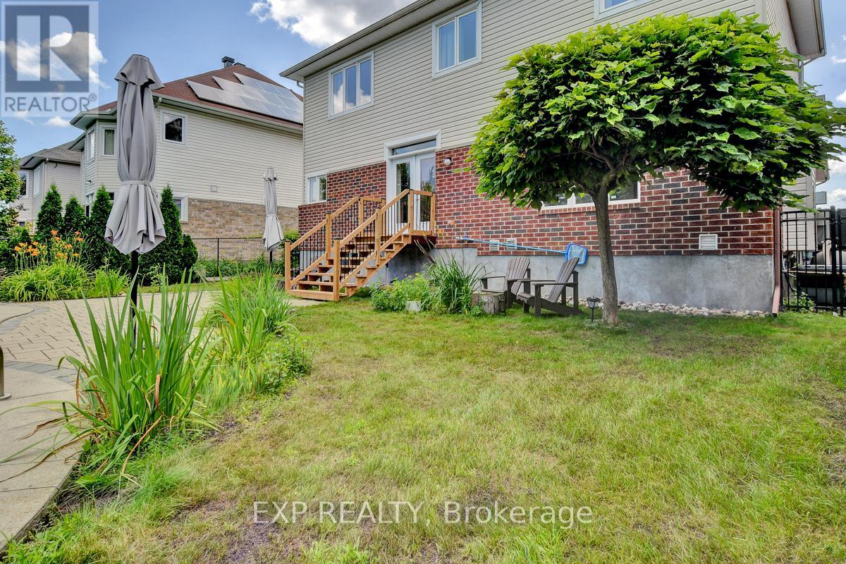 Photo 32 of 135 Riversedge Crescent, Ottawa ON