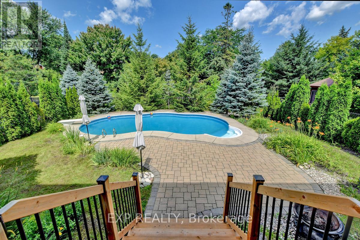 Photo 14 of 135 Riversedge Crescent, Ottawa ON