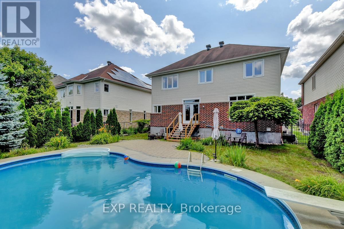 Photo 34 of 135 Riversedge Crescent, Ottawa ON
