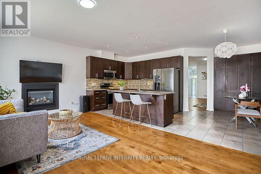 Photo 18 of 619 Moorpark Avenue, Ottawa ON