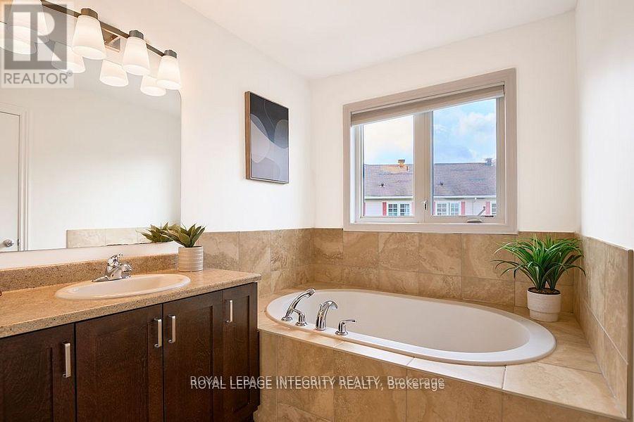 Photo 34 of 619 Moorpark Avenue, Ottawa ON