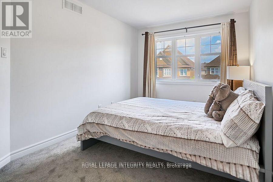 Photo 24 of 619 Moorpark Avenue, Ottawa ON