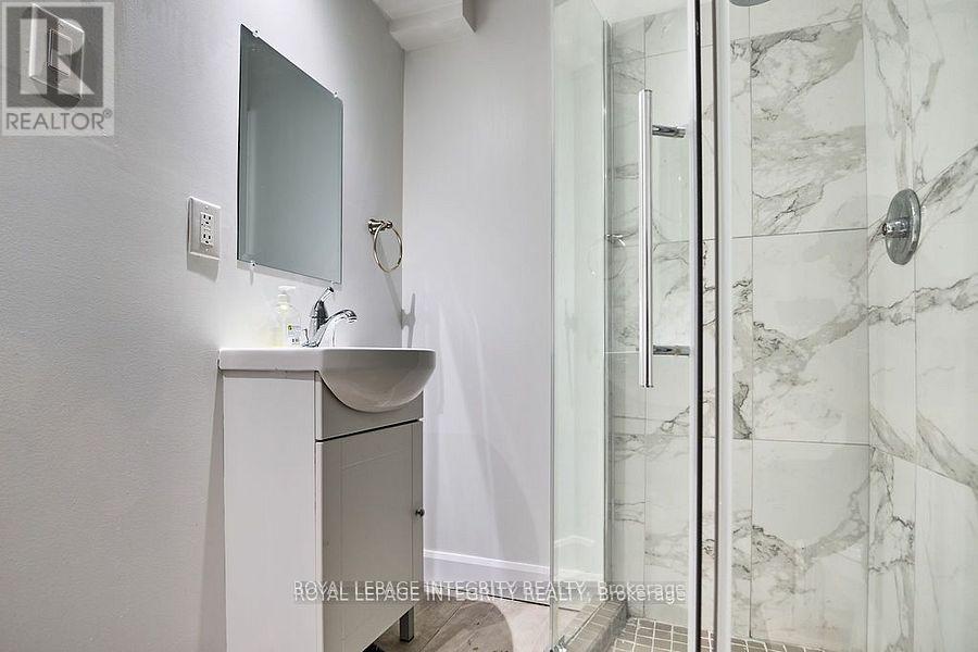 Photo 20 of 619 Moorpark Avenue, Ottawa ON