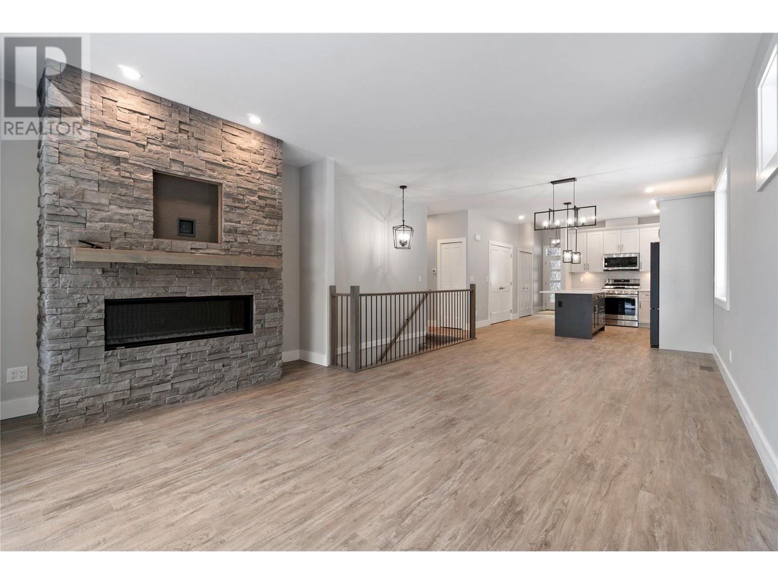 Photo 9 of 2819 Mountview Drive, Blind Bay BC