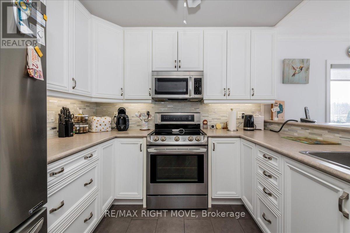 Photo 12 of 1 Sinclair Crescent, Ramara ON