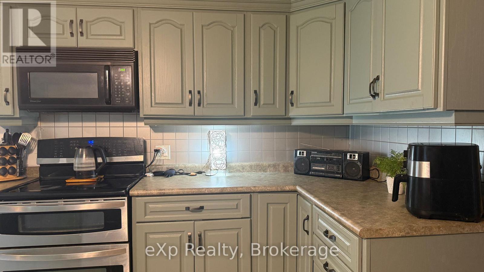 Photo 7 of 182 4th Street Sw, Arranelderslie ON