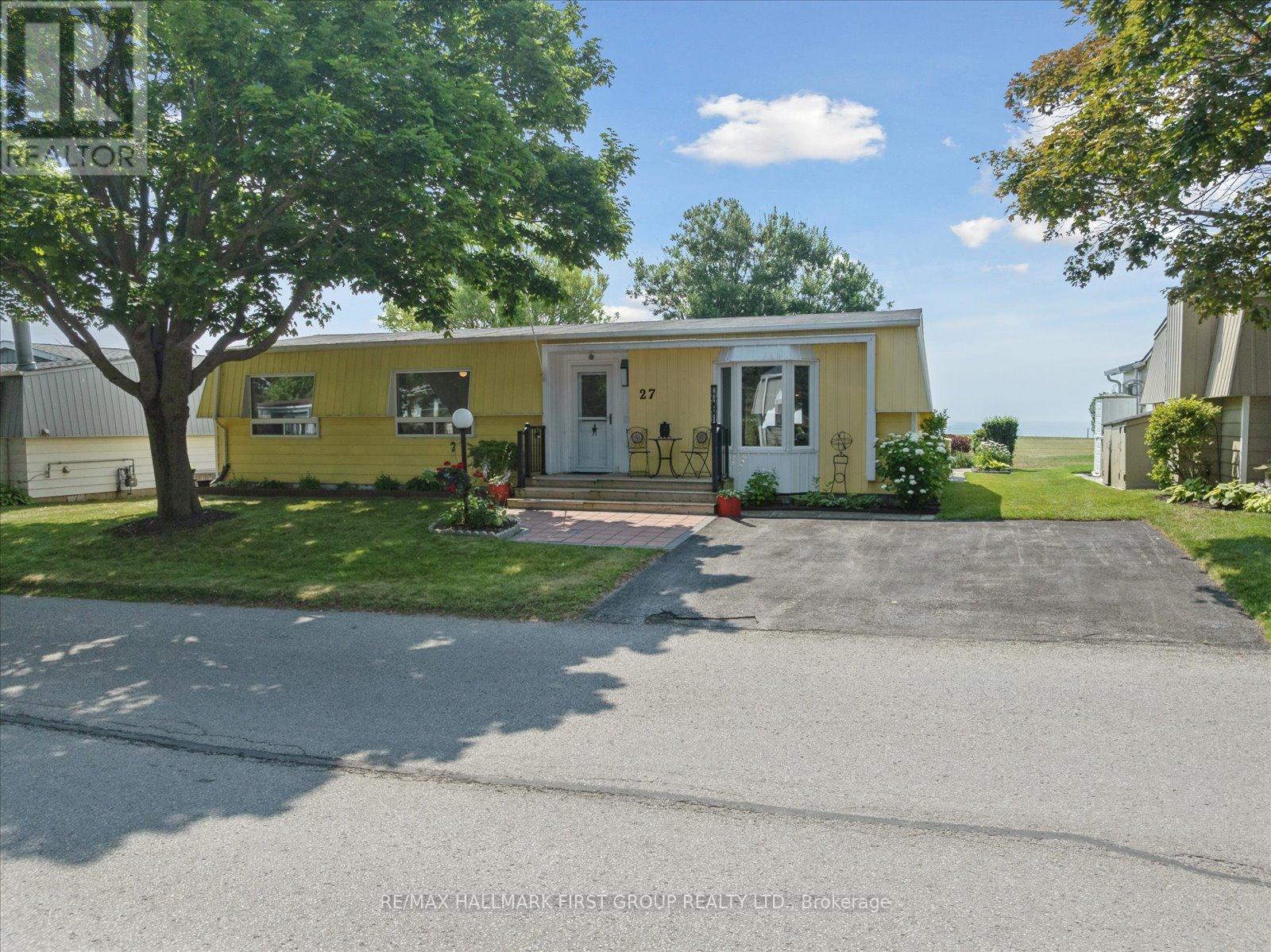Photo 11 of 27 Wilmot Trail, Clarington ON