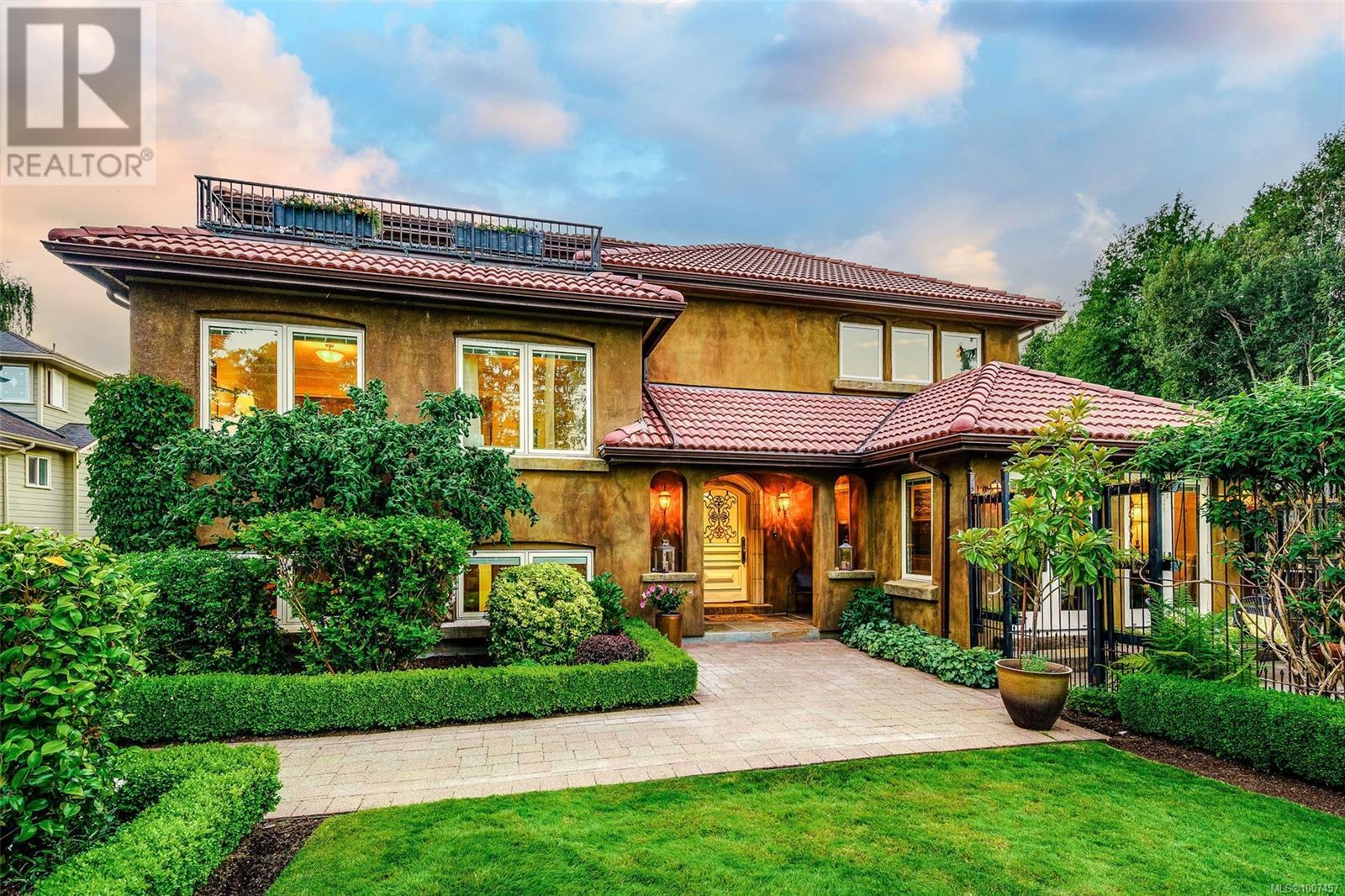Photo 75 of 5388 Parker Ave, Saanich BC