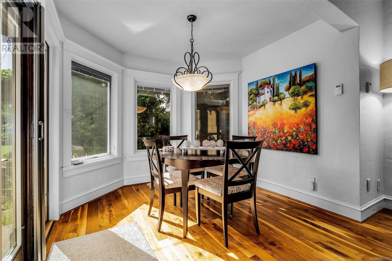 Photo 5 of 5388 Parker Ave, Saanich BC