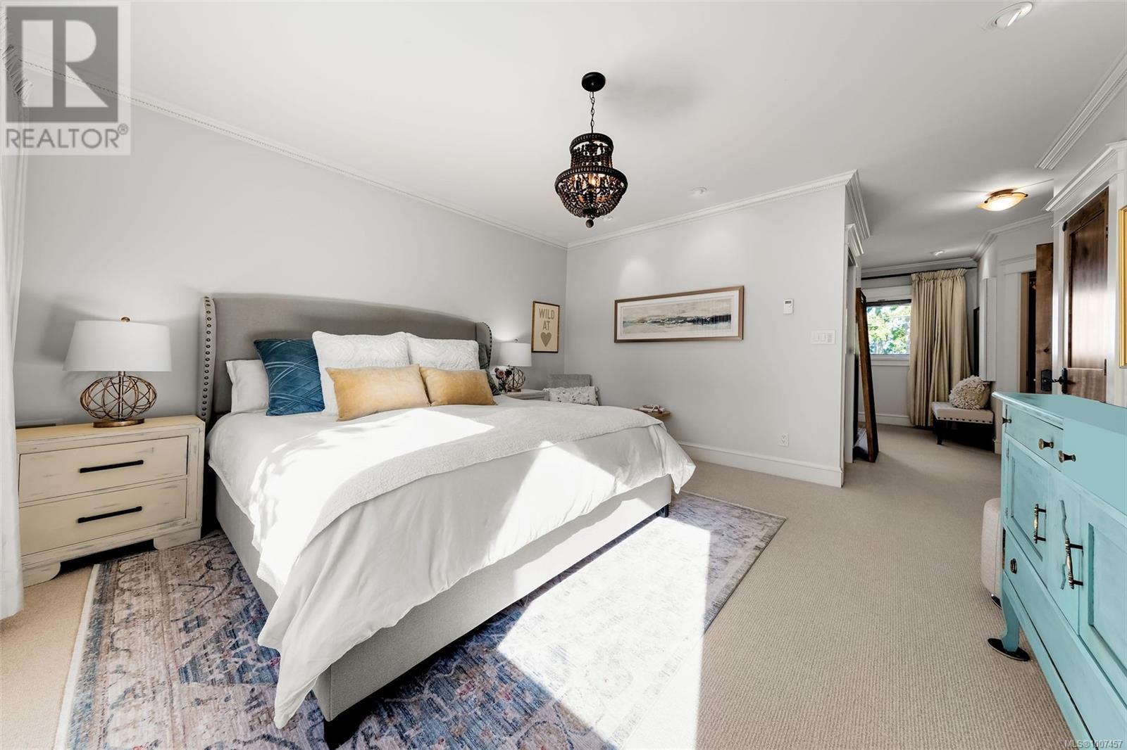 Photo 39 of 5388 Parker Ave, Saanich BC