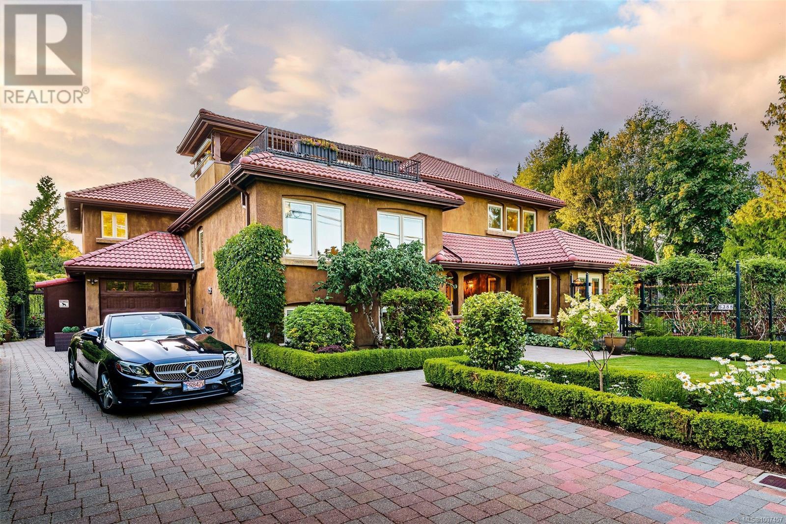 Photo 78 of 5388 Parker Ave, Saanich BC