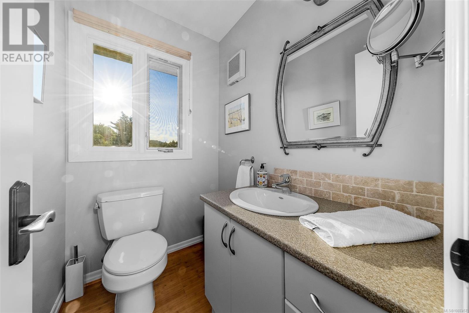 Photo 47 of 5388 Parker Ave, Saanich BC