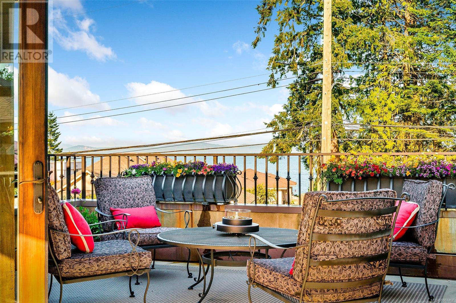 Photo 52 of 5388 Parker Ave, Saanich BC