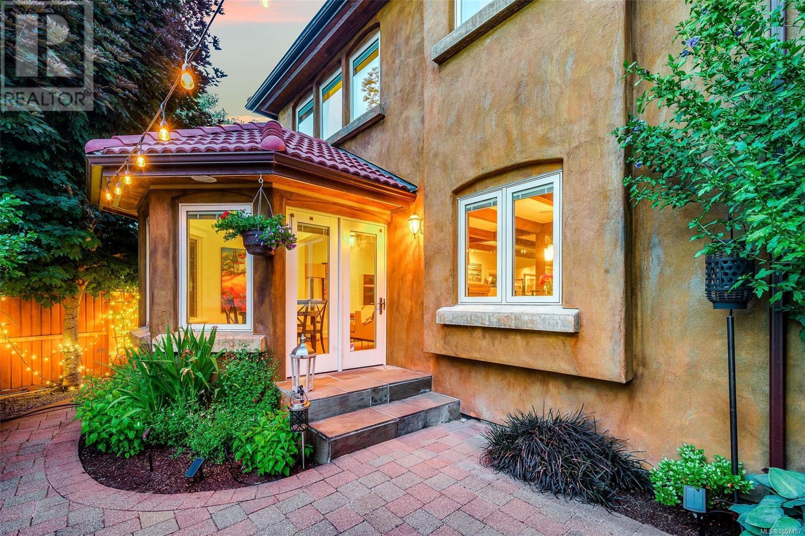 Photo 92 of 5388 Parker Ave, Saanich BC
