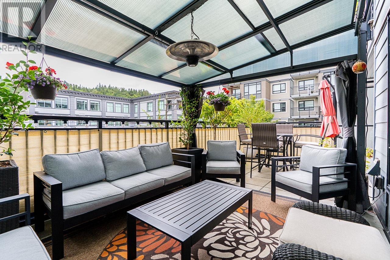 221 2525 CLARKE STREET, Port Moody