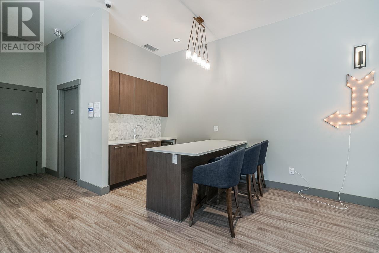 221 2525 CLARKE STREET, Port Moody