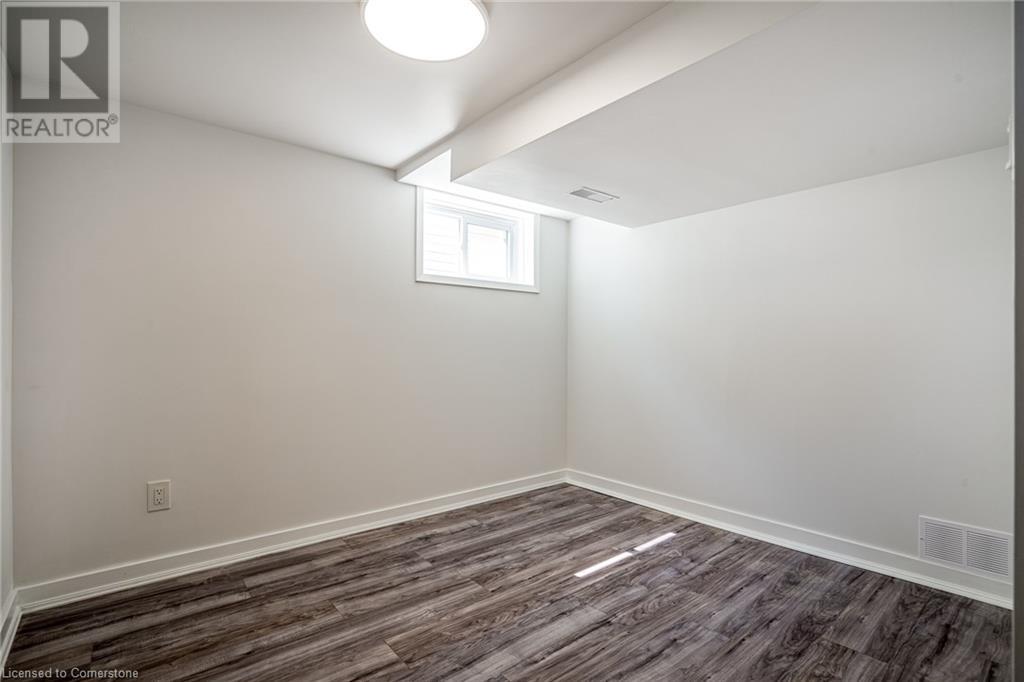 Photo 31 of 540 Niagara Street, St Catharines ON