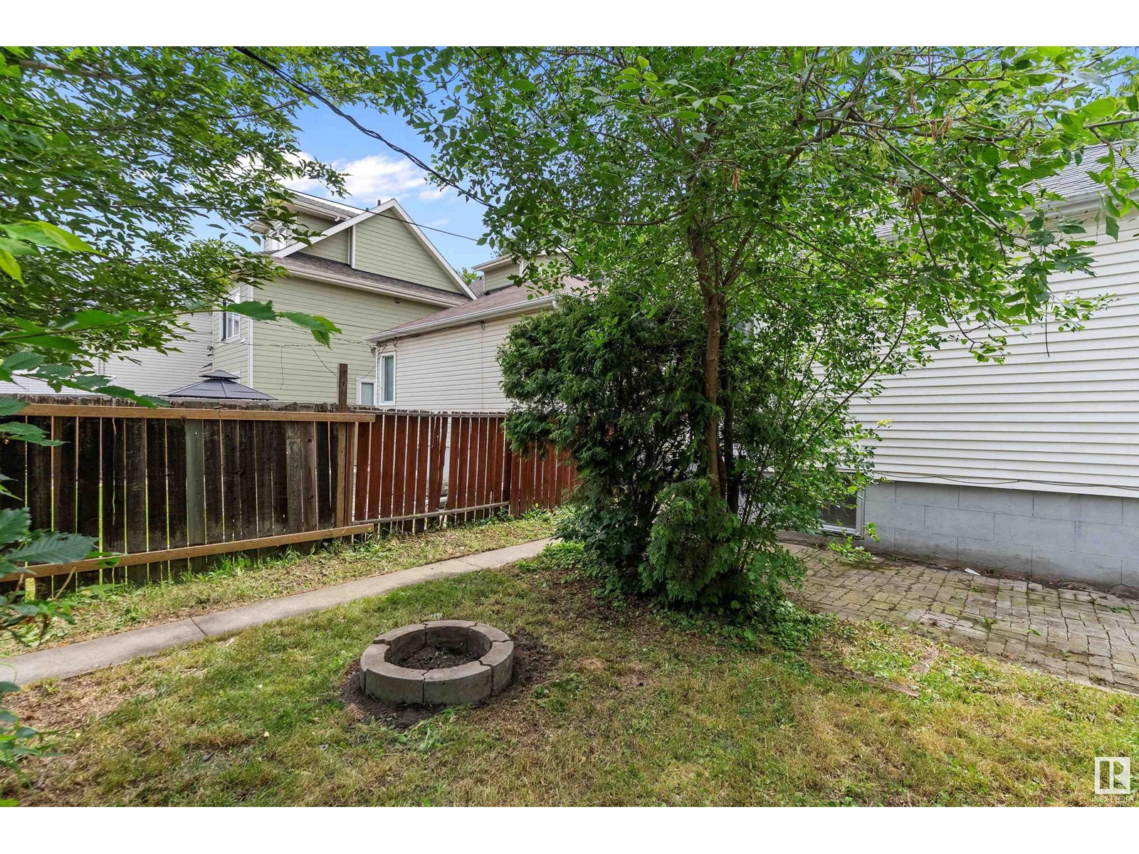 Photo 35 of 11126 80 Av Nw, Edmonton AB