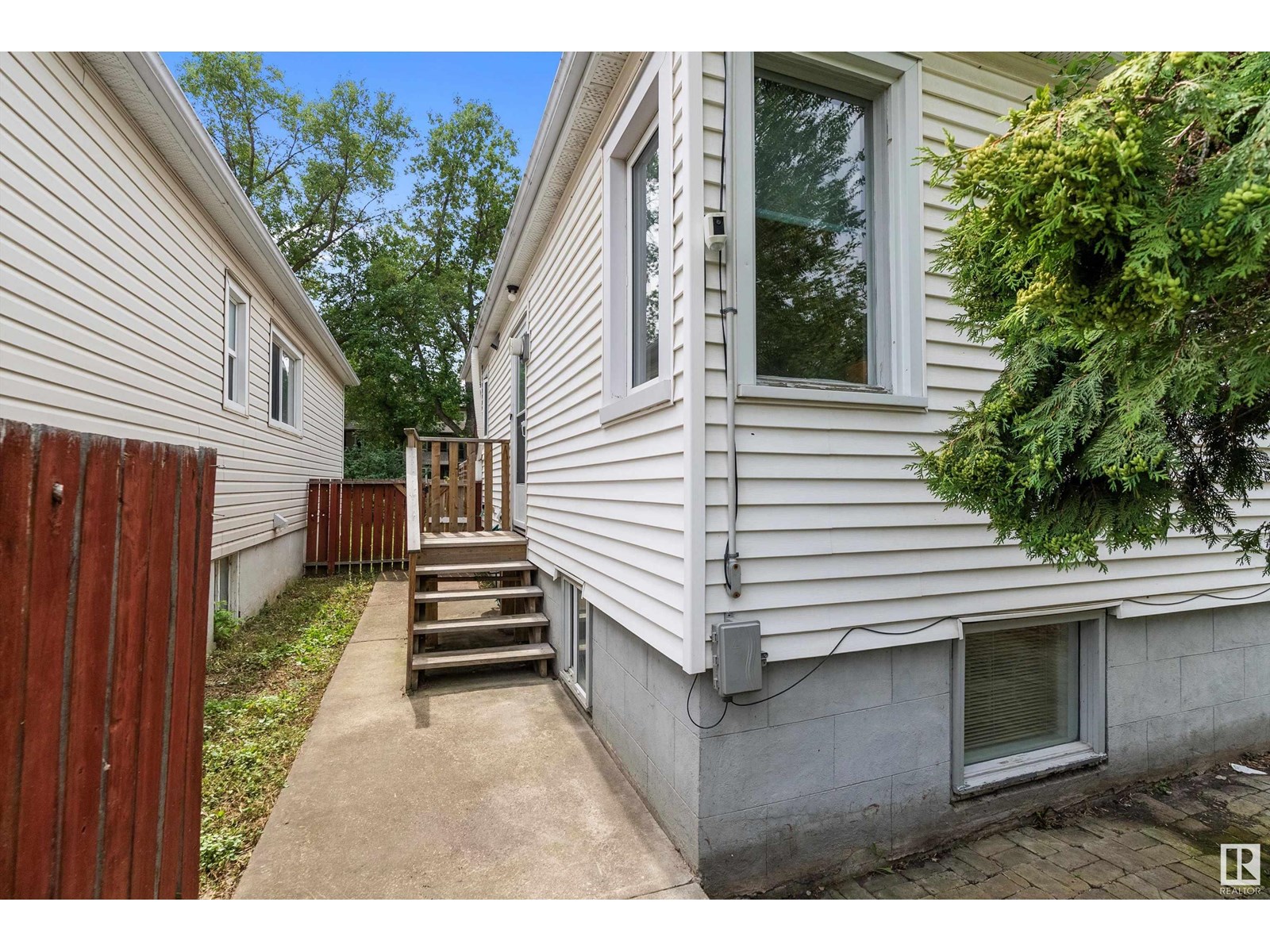 Photo 14 of 11126 80 Av Nw, Edmonton AB