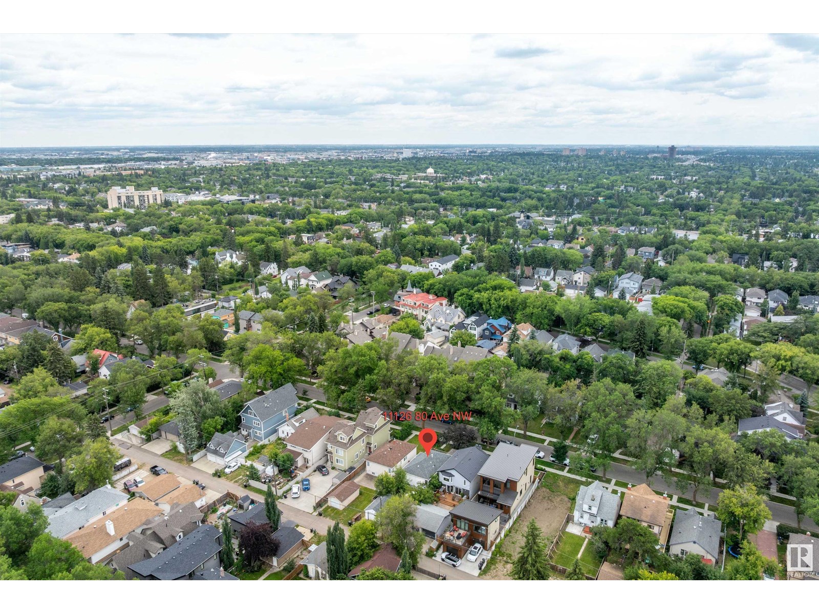 Photo 11 of 11126 80 Av Nw, Edmonton AB