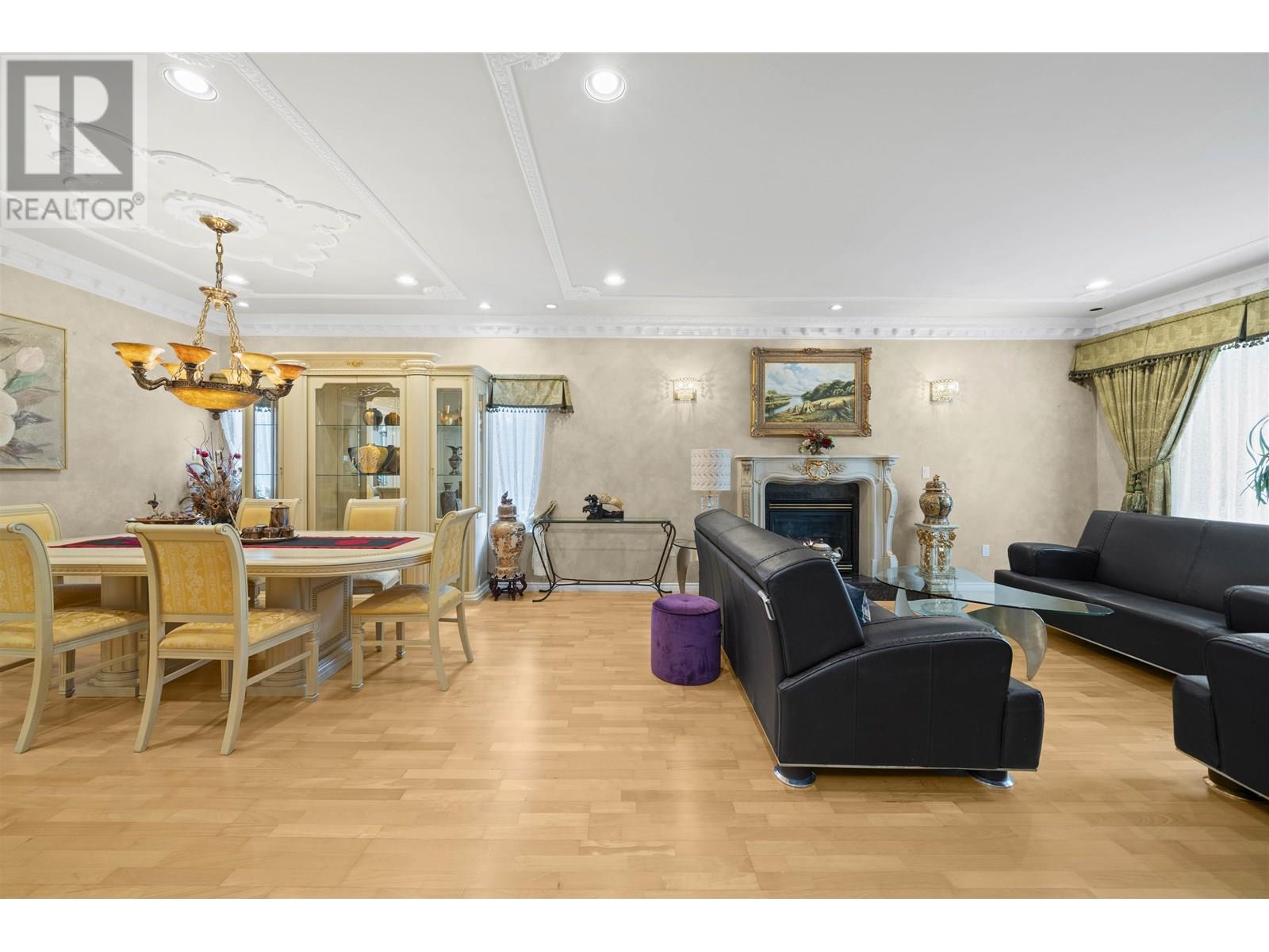Photo 11 of 3550 Phillips Avenue, Burnaby BC