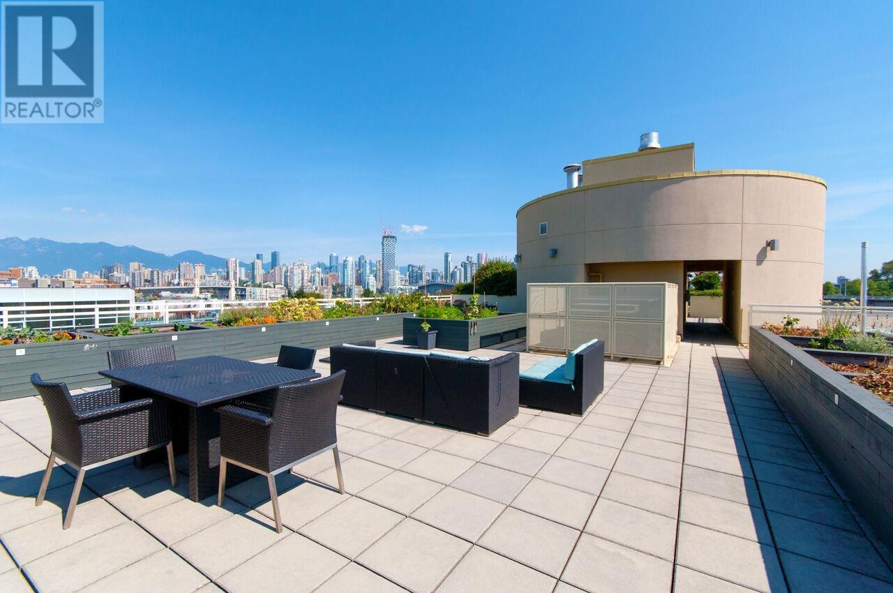 Photo 23 of 408 1635 W 3rd Avenue, Vancouver BC