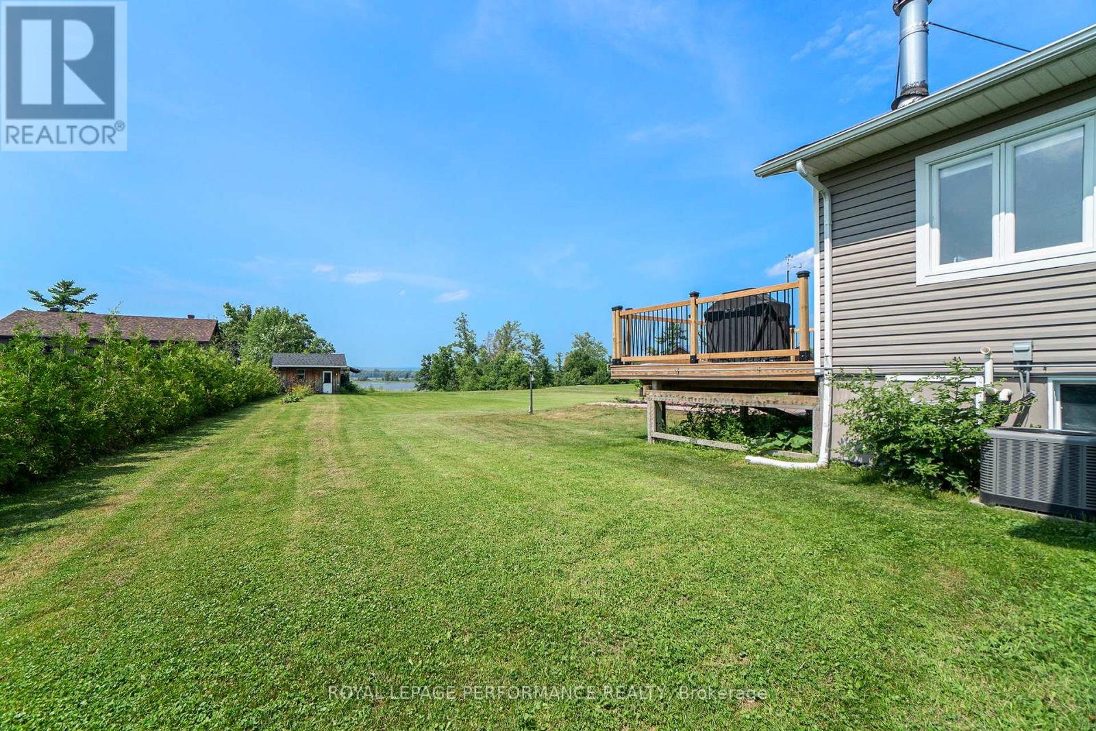 Photo 19 of 9360 County Road 17 Road, Clarencerockland ON