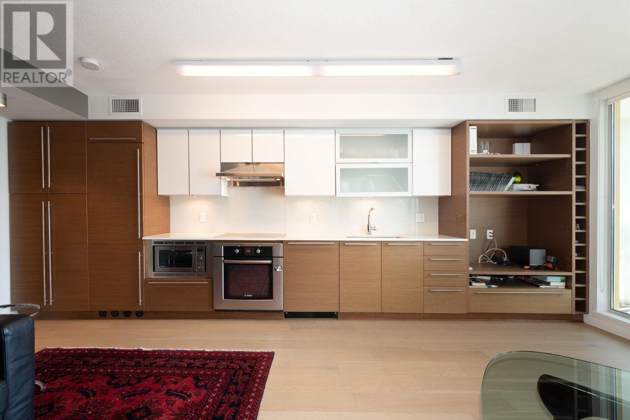 Photo 15 of 408 1635 W 3rd Avenue, Vancouver BC
