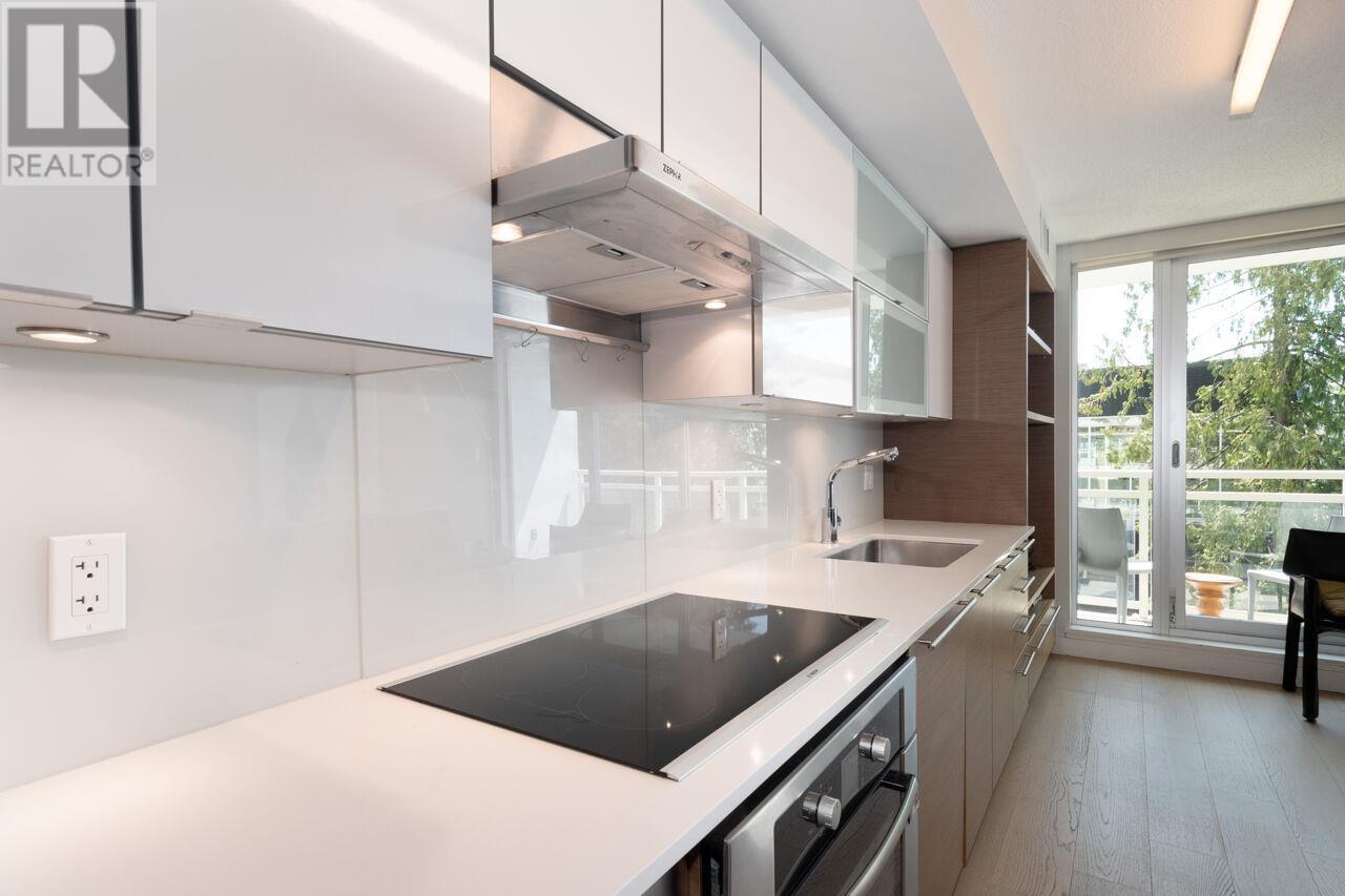 Photo 16 of 408 1635 W 3rd Avenue, Vancouver BC