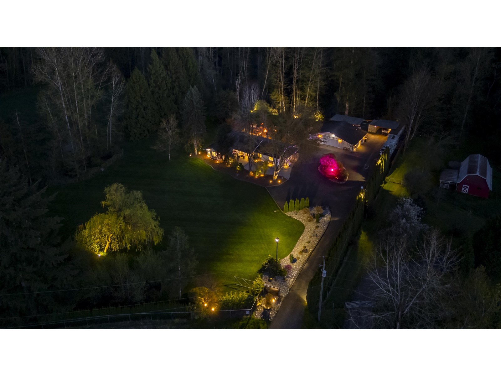 Photo 3 of 27720 Joanita Place, Abbotsford BC