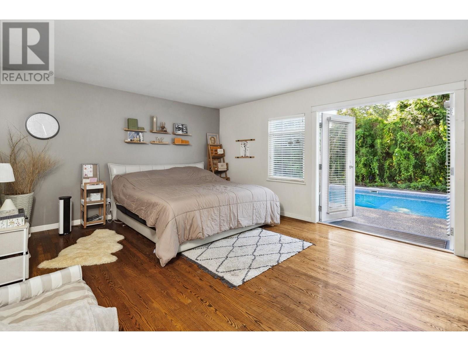 Photo 13 of 4874 11 A Avenue, Delta BC