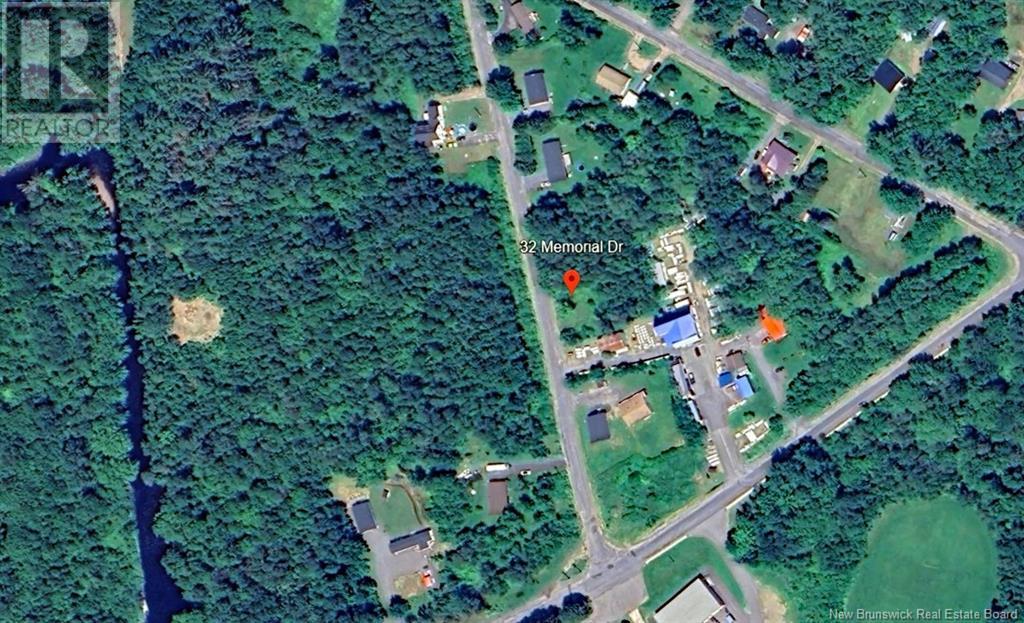Photo 1 of 32 Memorial Drive, Minto NB