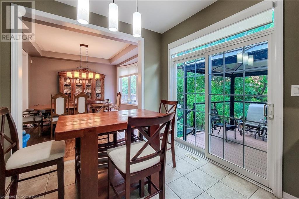 Photo 15 of 128 Montreal Circle, Stoney Creek ON