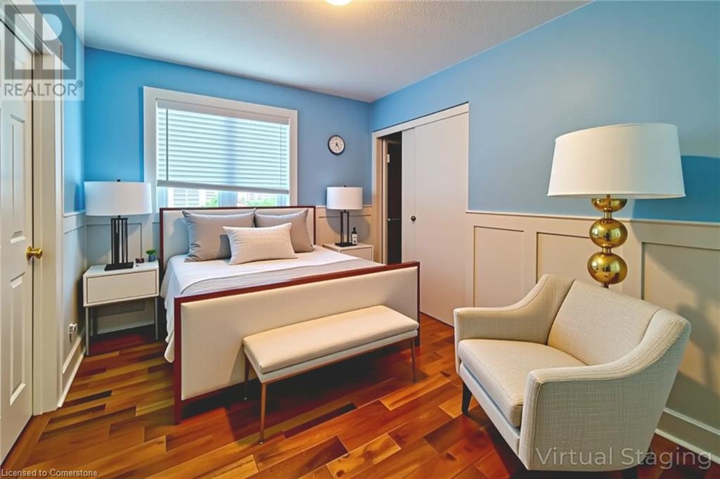 Photo 36 of 128 Montreal Circle, Stoney Creek ON