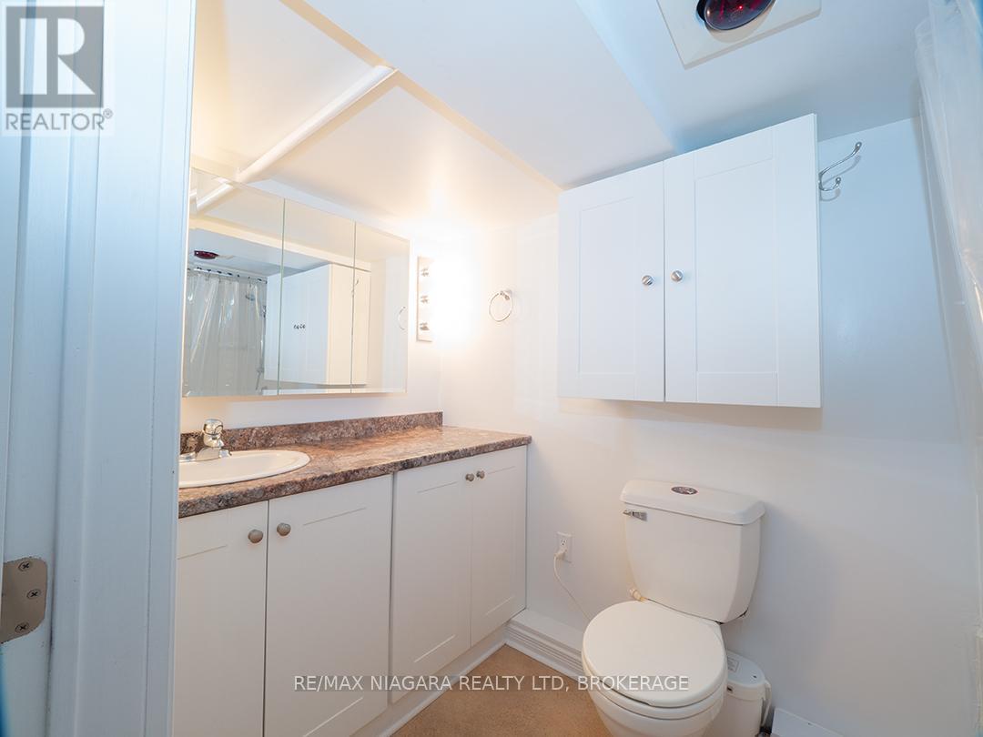 Photo 7 of 265 Clarence Street, Port Colborne ON
